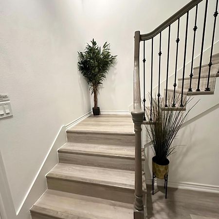 Luxe Three Story Duplex Near Downtown & Med Center Villa Houston Buitenkant foto