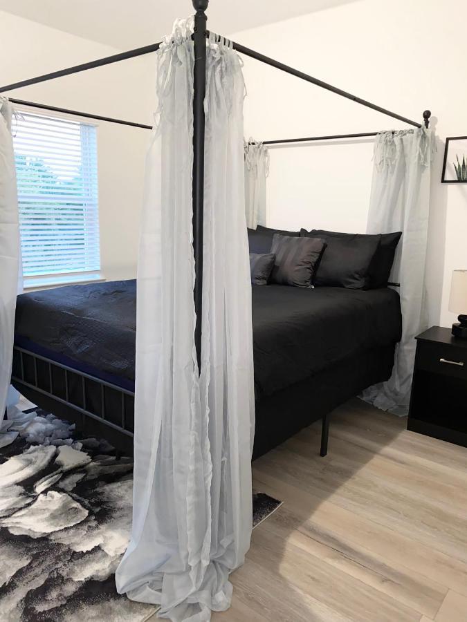 Luxe Three Story Duplex Near Downtown & Med Center Villa Houston Buitenkant foto