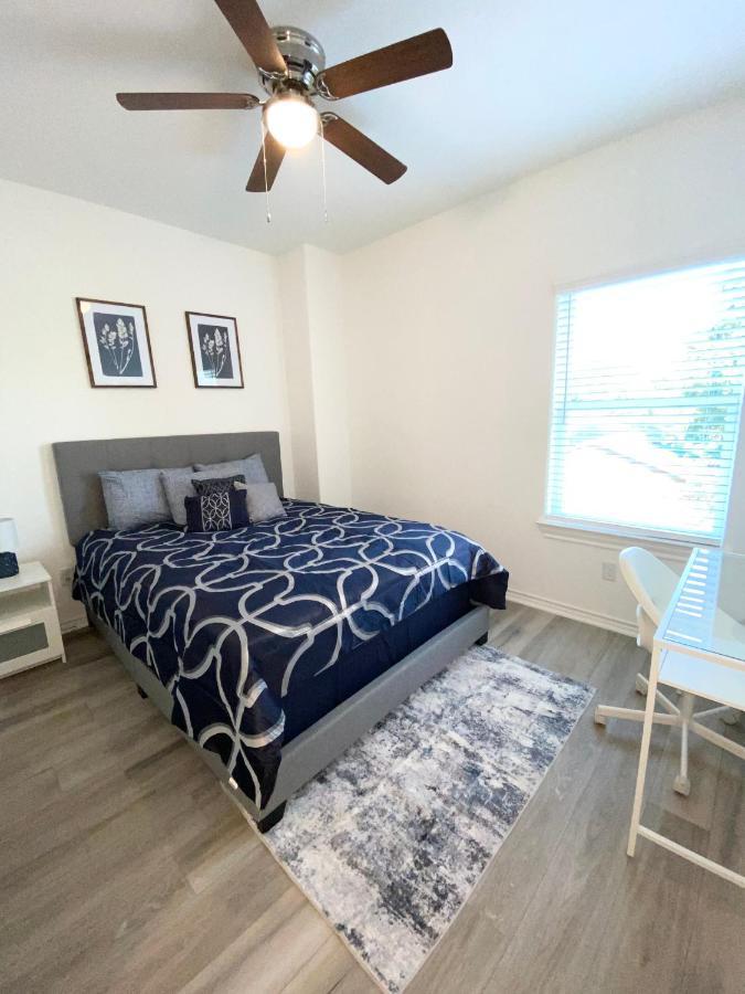Luxe Three Story Duplex Near Downtown & Med Center Villa Houston Buitenkant foto
